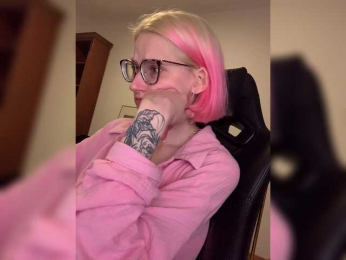 Asya_ webcam model stream image