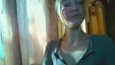 kiss_Emilly webcam cam4 model stream image