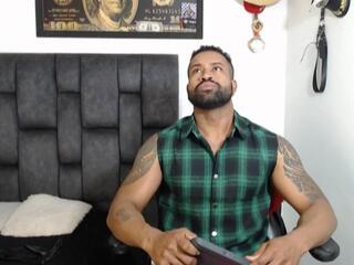 Blade Strong webcam flirt4free model stream image