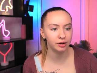 mila-glow webcam model stream image