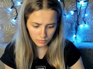 maggiecake webcam model stream image