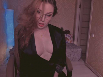 Esmeerrr webcam bongacams model stream image