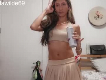 lolita_wilde390 webcam model stream image