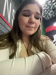 PumaShyXD webcam model stream image