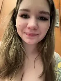 PumaShyXD webcam model stream image