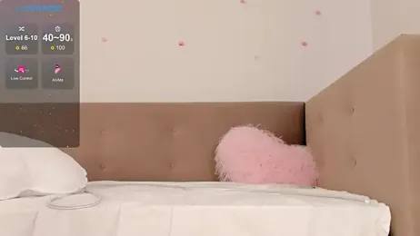 CrystalSoul_ webcam model stream image