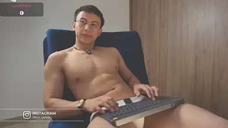 DeusbelliS webcam stripchat model stream image