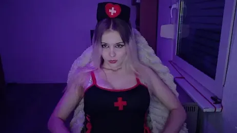 OfflineLizzy webcam model stream image