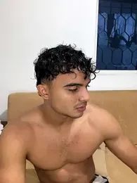 Mentriplex webcam model stream image