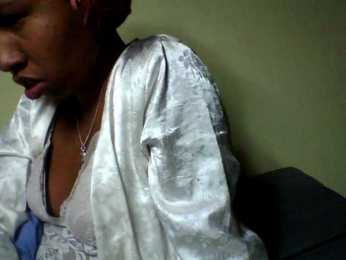 Nelliesexy webcam model stream image