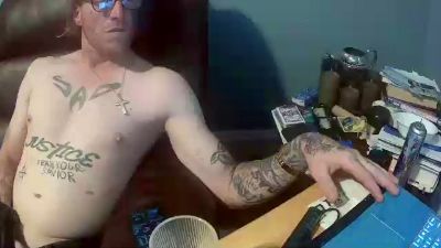 Tonybeesy webcam model stream image