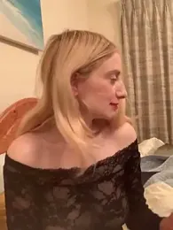 Addictive-Sophie33 webcam model stream image