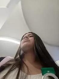 Isabella21_ webcam stripchat model stream image