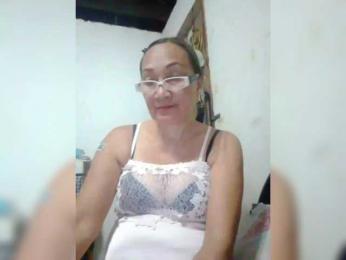 cherrywhite03 webcam model stream image