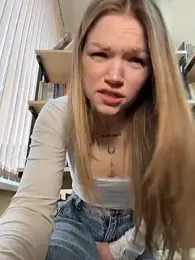 StreetSquirt webcam model stream image