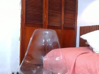 darwin_mayo webcam model stream image