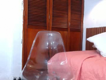 darwin_mayo webcam model stream image