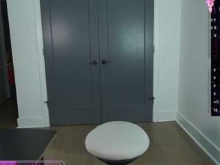 autumn-nights webcam model stream image