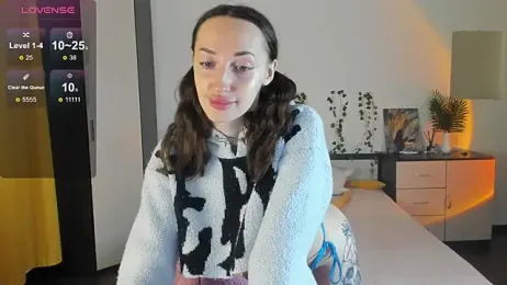 ladyytwerk_ webcam model stream image