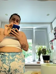 SuzieMurray webcam model stream image