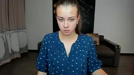 AnettaMilder webcam model stream image