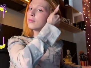 vynilaforever webcam model stream image