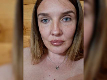 Ilona_300_metrov_ot_vas webcam model stream image