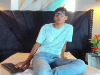 roger_fin webcam model stream image