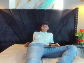roger_fin webcam model stream image