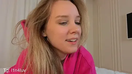 AIicaparkerc webcam model stream image