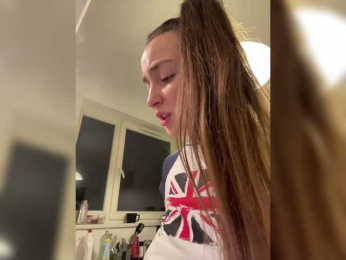 ChloeMeow webcam model stream image