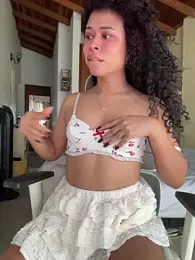 GabriSaenz webcam stripchat model stream image