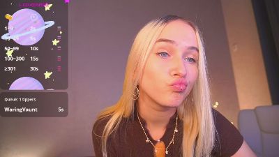LiliElfie webcam model stream image