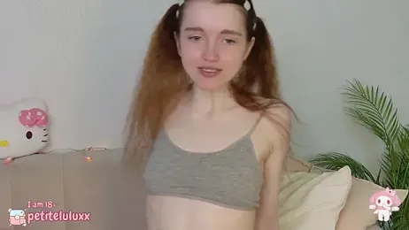 petiteluluxx webcam model stream image