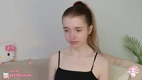 petiteluluxx webcam model stream image