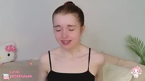 petiteluluxx webcam model stream image