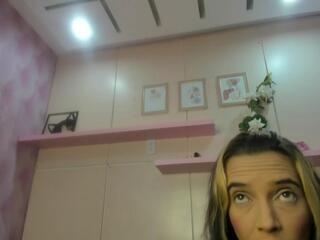 Marie Myller webcam flirt4free model stream image