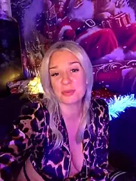 SpicyVicky webcam model stream image