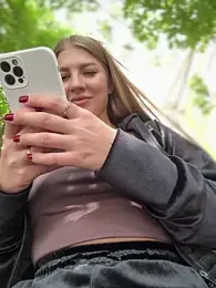 NewLale webcam model stream image
