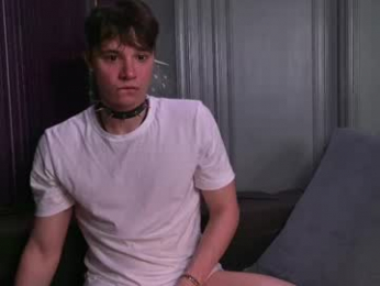 hugebangins_ webcam model stream image