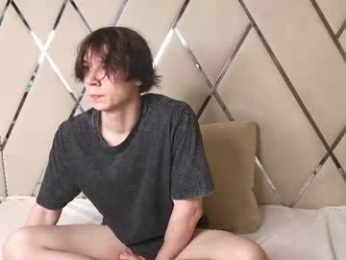 hugebangins_ webcam model stream image