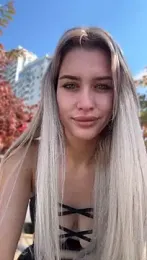 KikiWatson webcam stripchat model stream image