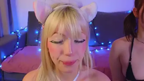 Wildneck webcam stripchat model stream image