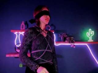 ariel-shadow webcam model stream image