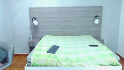 Loony_Zion webcam model stream image