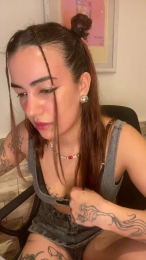 littlethy webcam model stream image