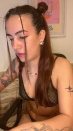 littlethy webcam model stream image