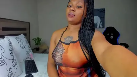 Renee-18 webcam model stream image