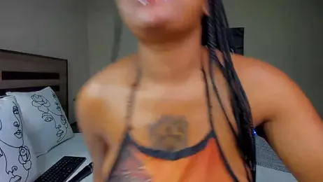 Renee-18 webcam model stream image