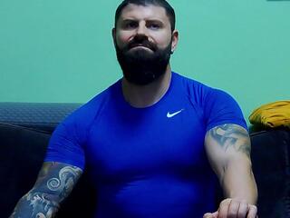 Xtream Leonard webcam model stream image